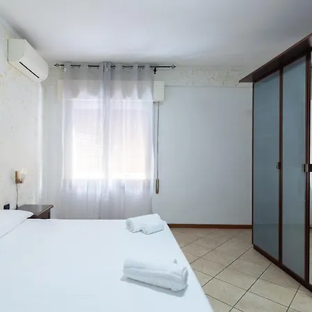 Boldrini, By Short Holidays *