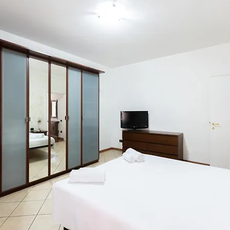 Boldrini, By Short Holidays Apartamento